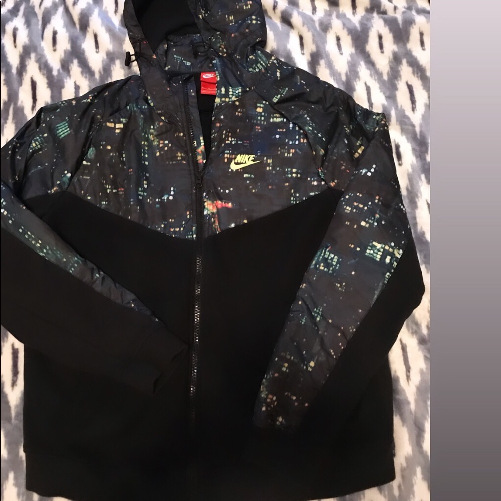 Nike windbreaker